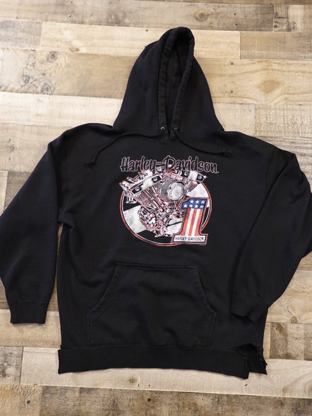 Harley-Davidson Hoodie Women’s Large Black Biker Graphic Thiensville WI FAIR